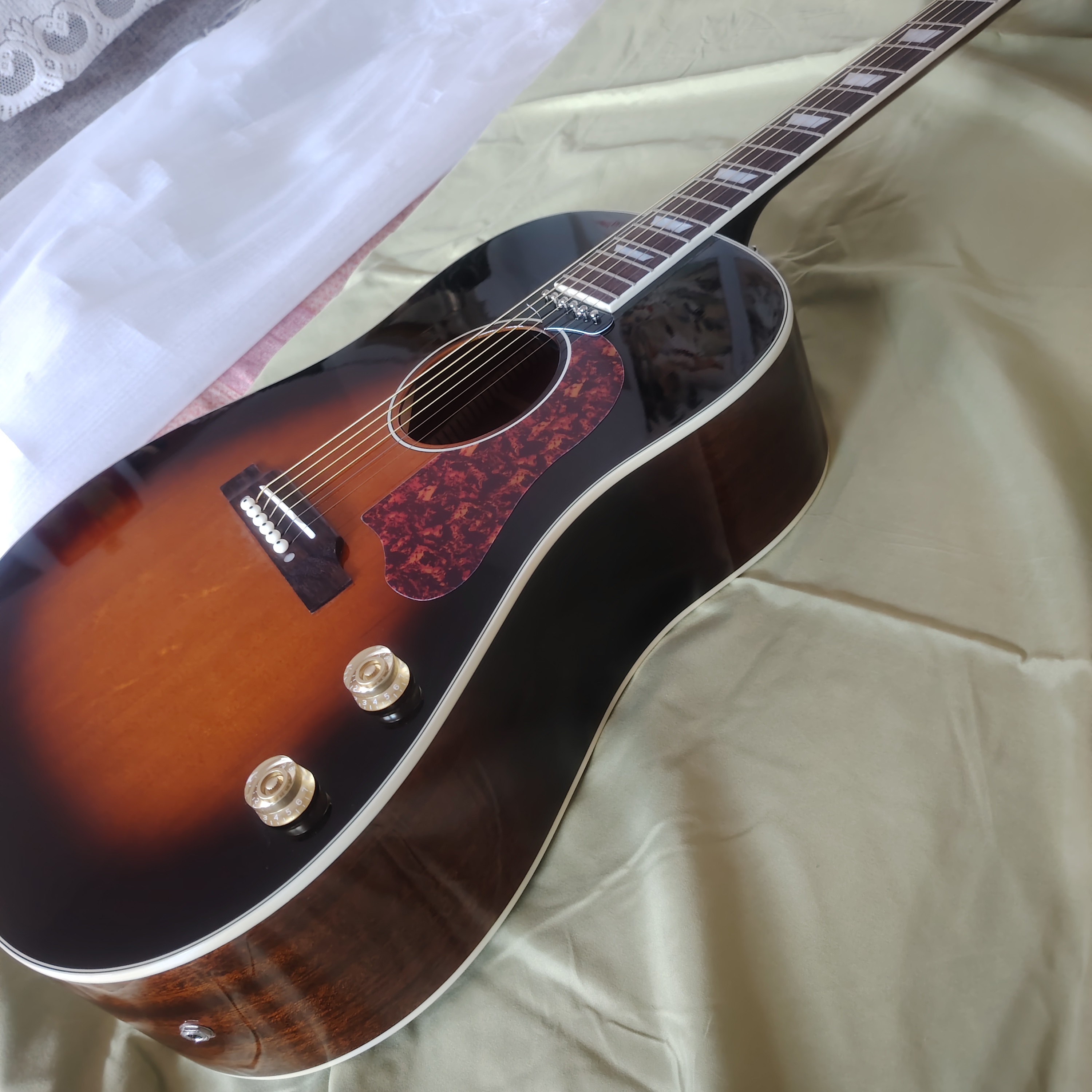 High quality 6-string J-160TS  - Musical Instrument Strings のレビューと価格